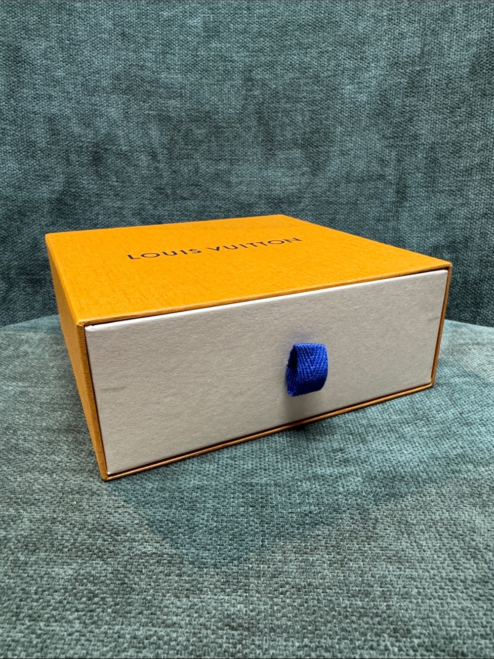 Louis Vuitton Accessory Box - Picture 2 of 8